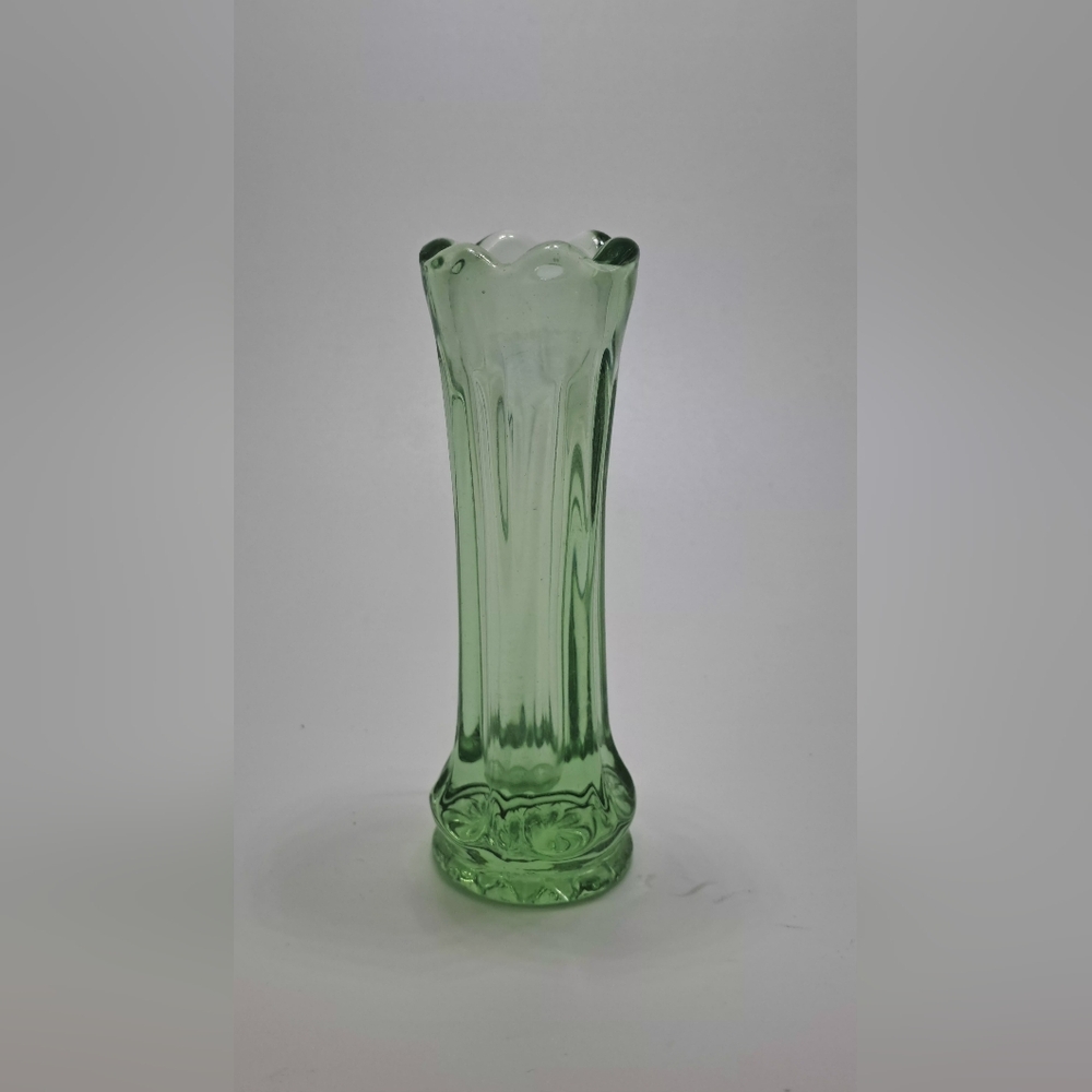 Vintage Hand Blown Green Glass Vase - Picture 1 of 4